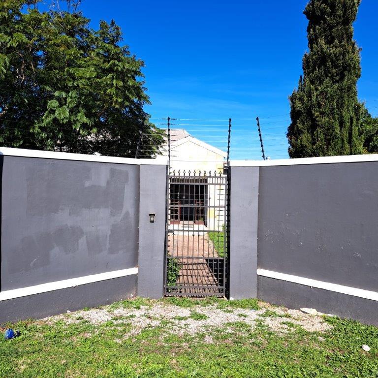 To Let commercial Property for Rent in Walmer Eastern Cape